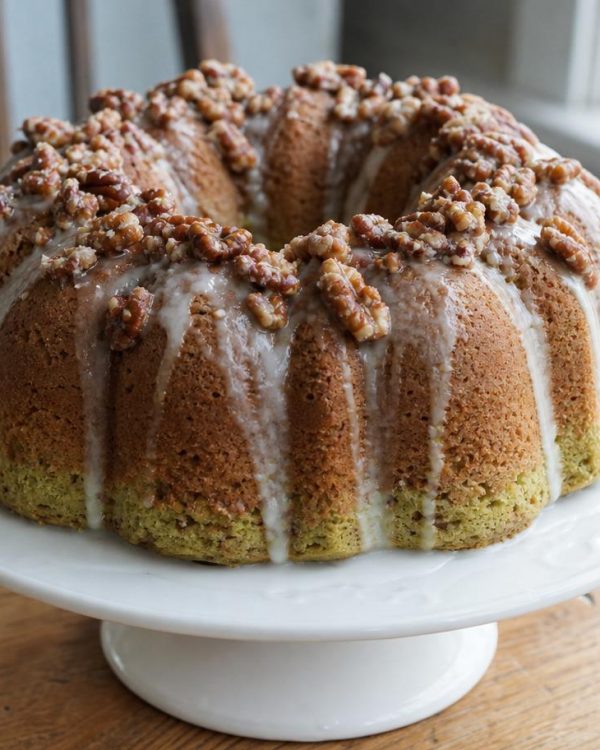 Pistachio Cake, Whole